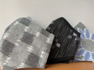 広川町産業展示会館にて絣の布マスクを購入しました。詳しくは広川町産業展示会館までお問合せください。